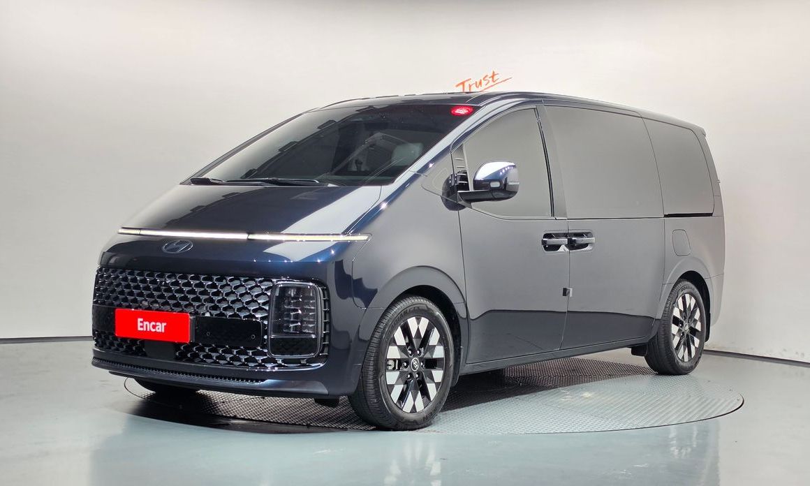 Hyundai Staria 2025