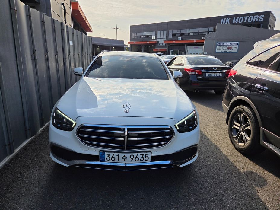 Mercedes-Benz E-Class 2023