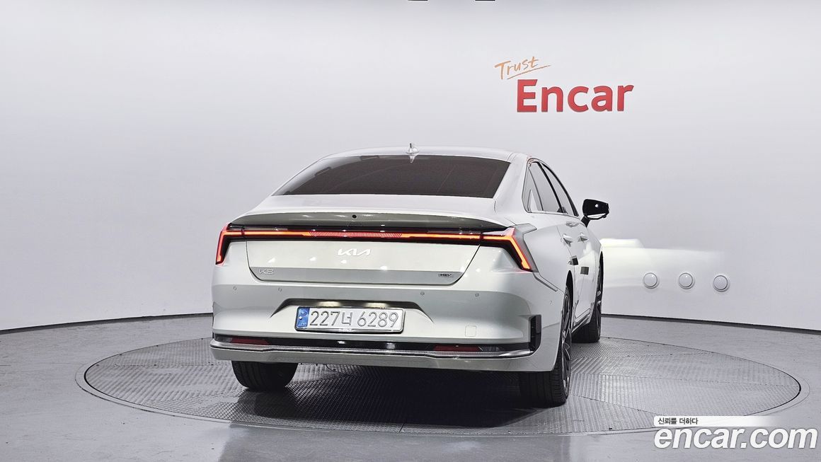 Kia K8 2025