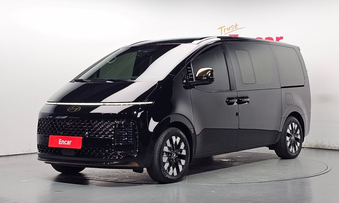 Hyundai Staria 2025