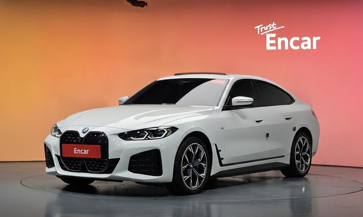 BMW i4 2023