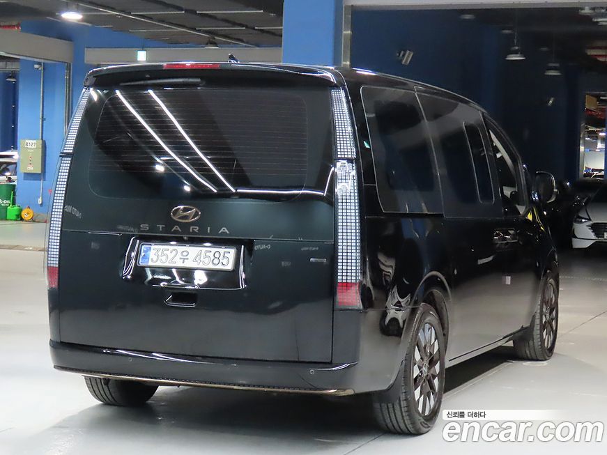 Hyundai Staria 2023