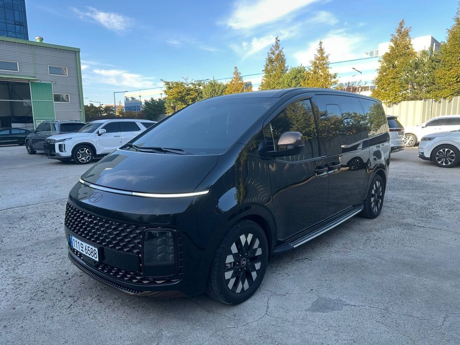Hyundai Staria 2025