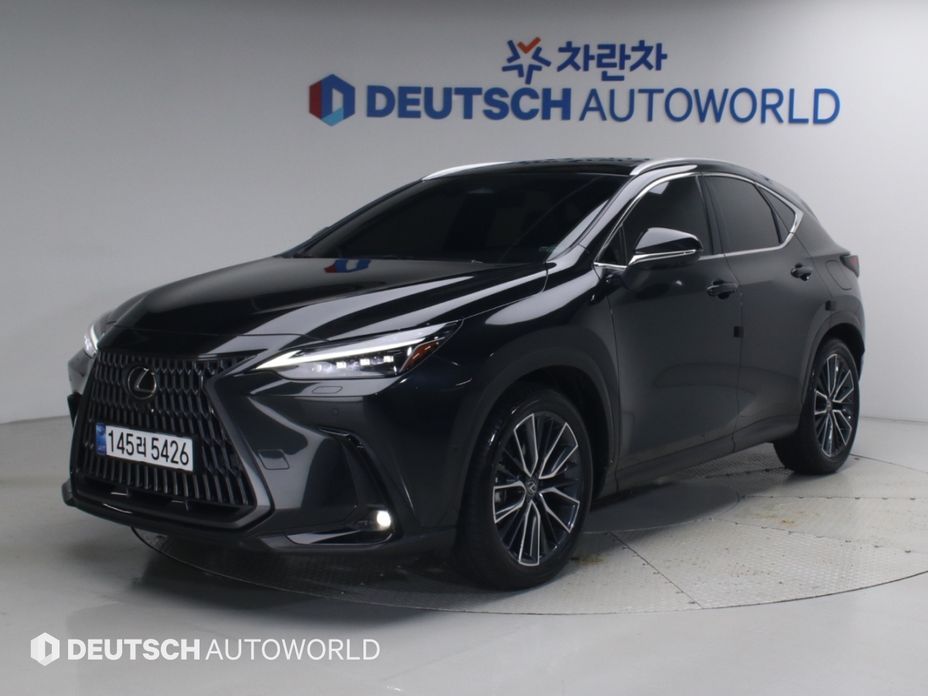 Lexus NX 2025