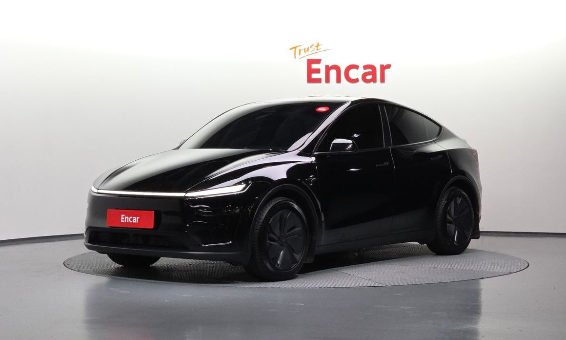 Tesla Model Y 2025