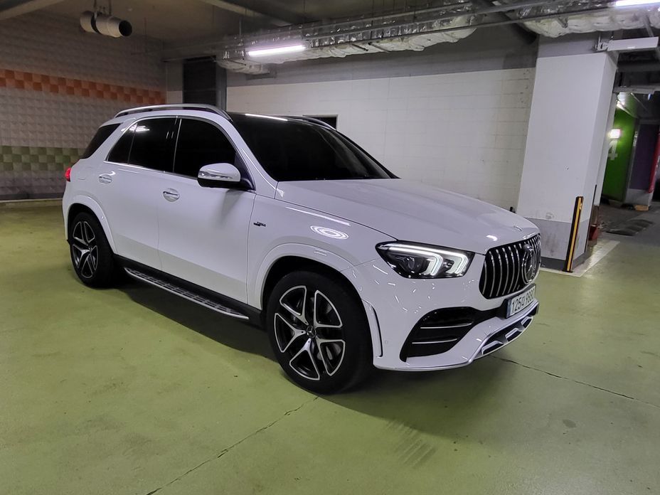 Mercedes-Benz GLE-Class 2021