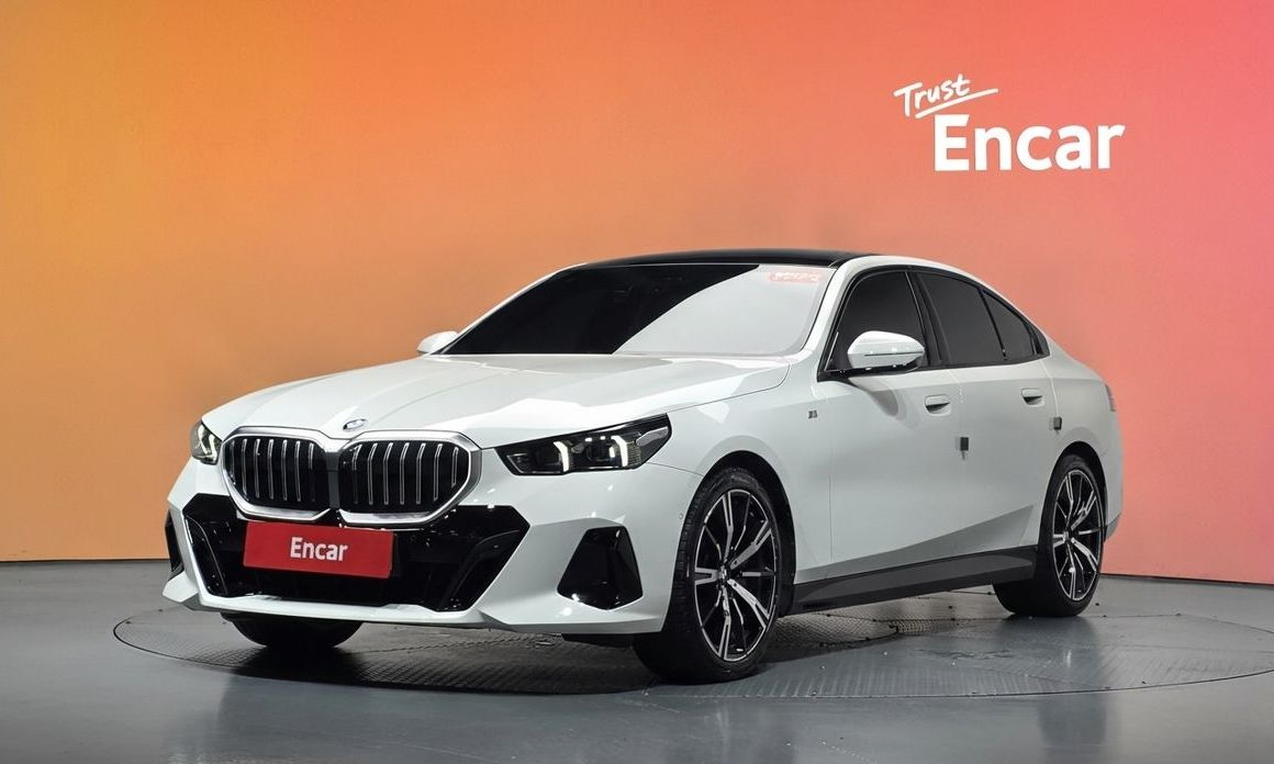 BMW 5-Series 2025