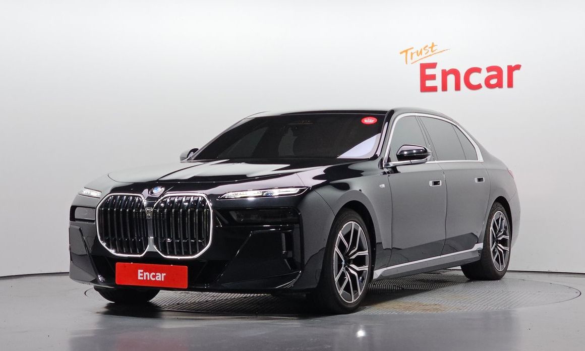BMW 7-Series 2024