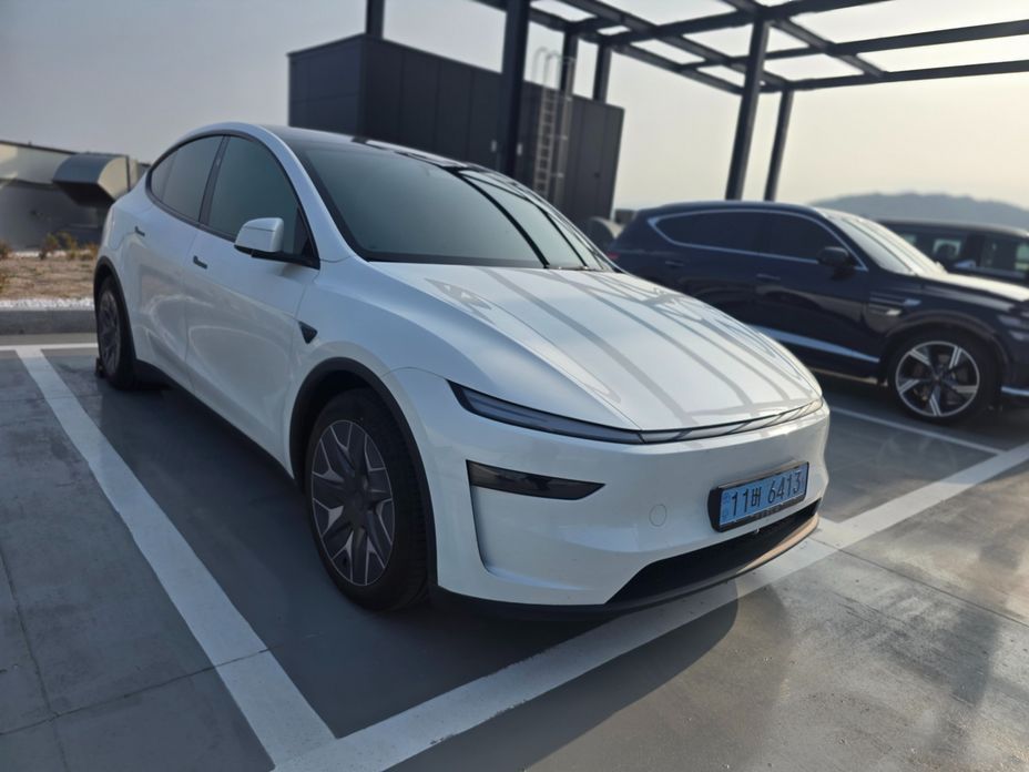 Tesla Model Y 2026