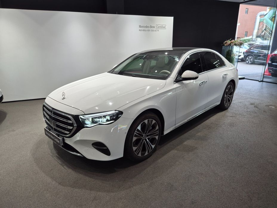 Mercedes-Benz E-Class 2026
