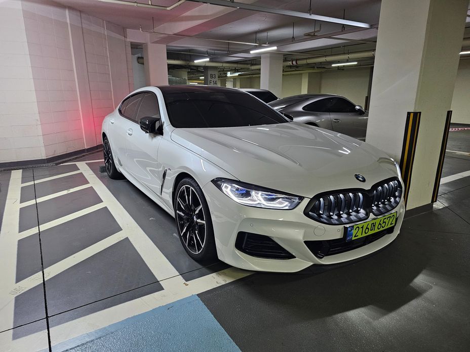 BMW 8-Series 2025