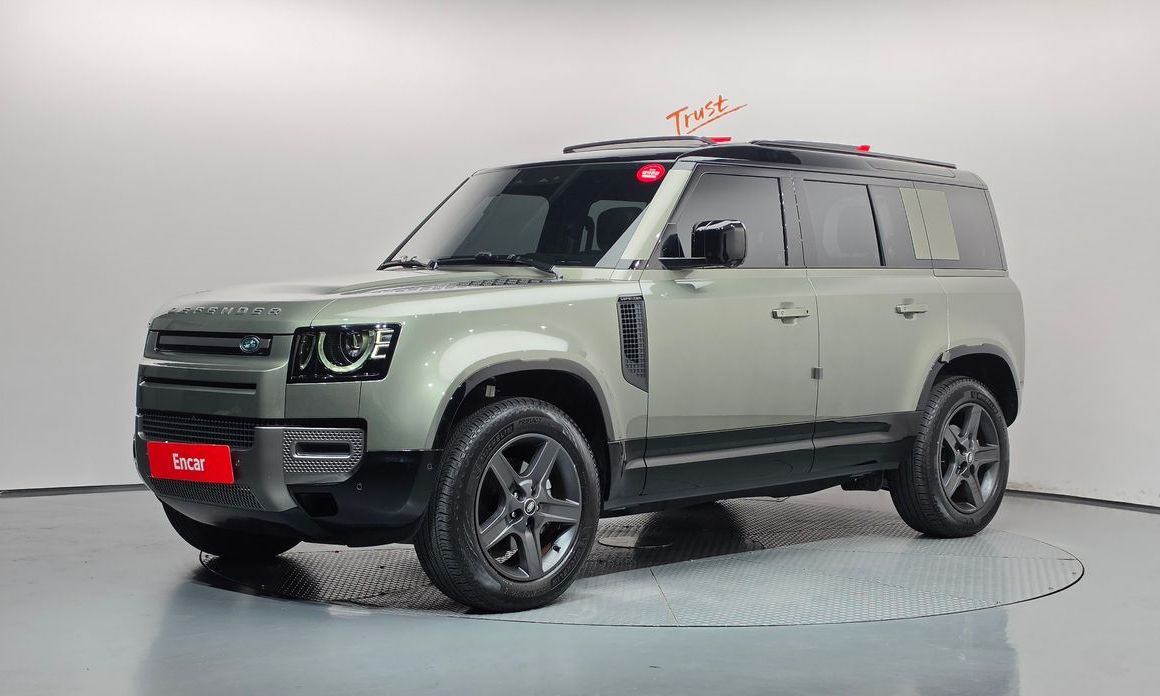Land Rover Defender 2025