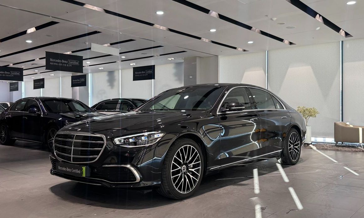 Mercedes-Benz S-Class 2025