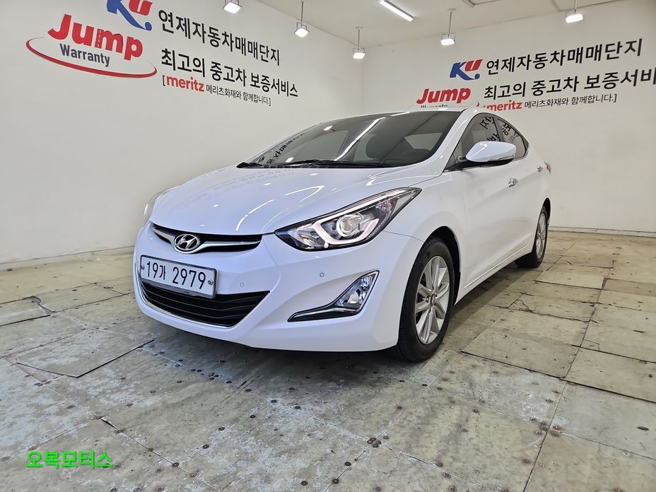 Hyundai AVANTE 2016