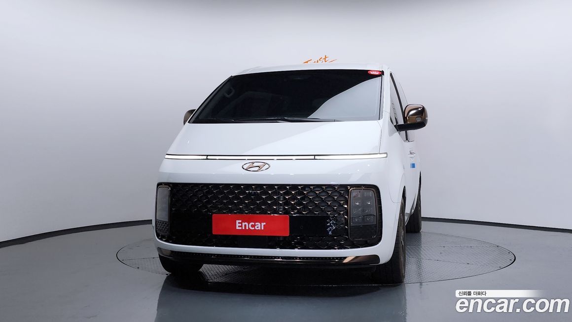 Hyundai Staria 2022