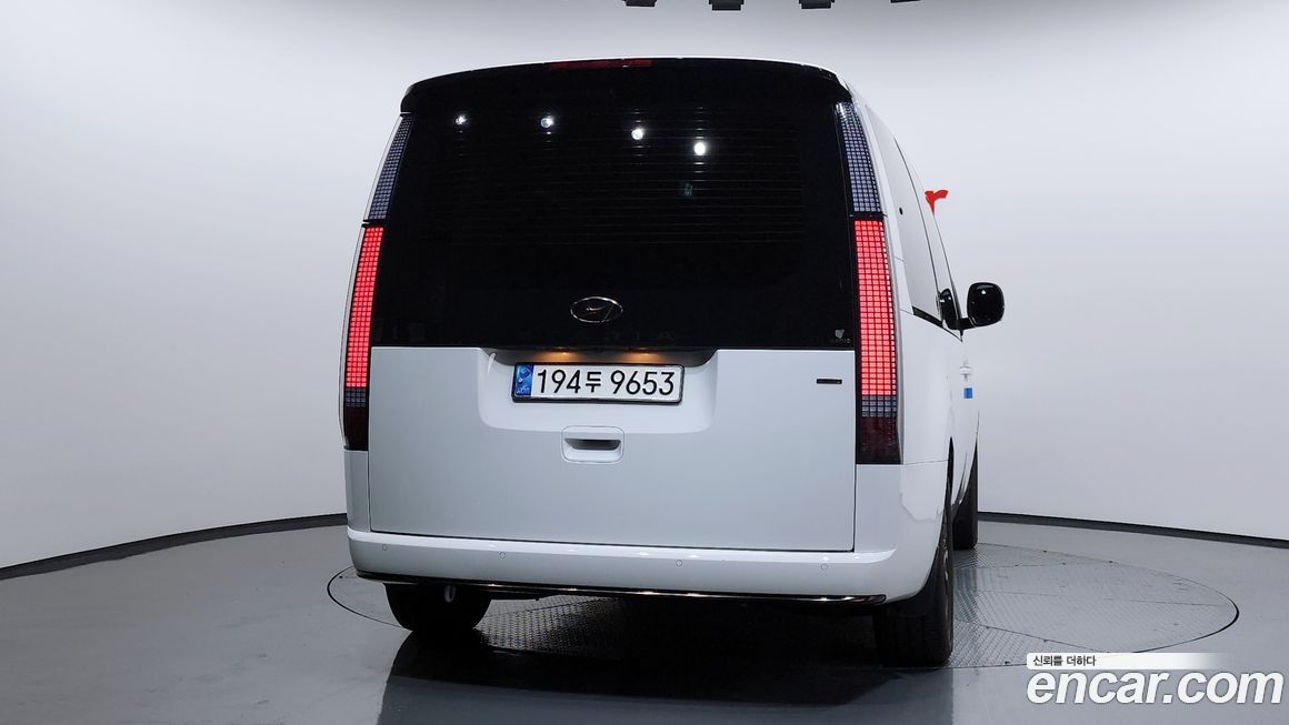 Hyundai Staria 2022