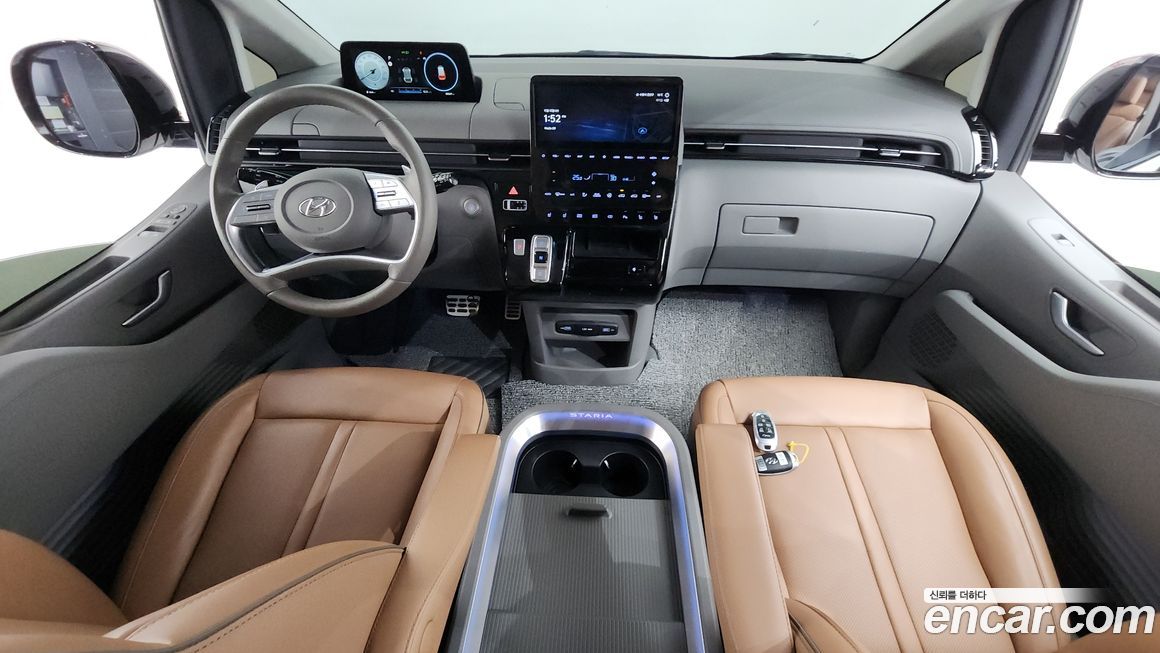 Hyundai Staria 2022