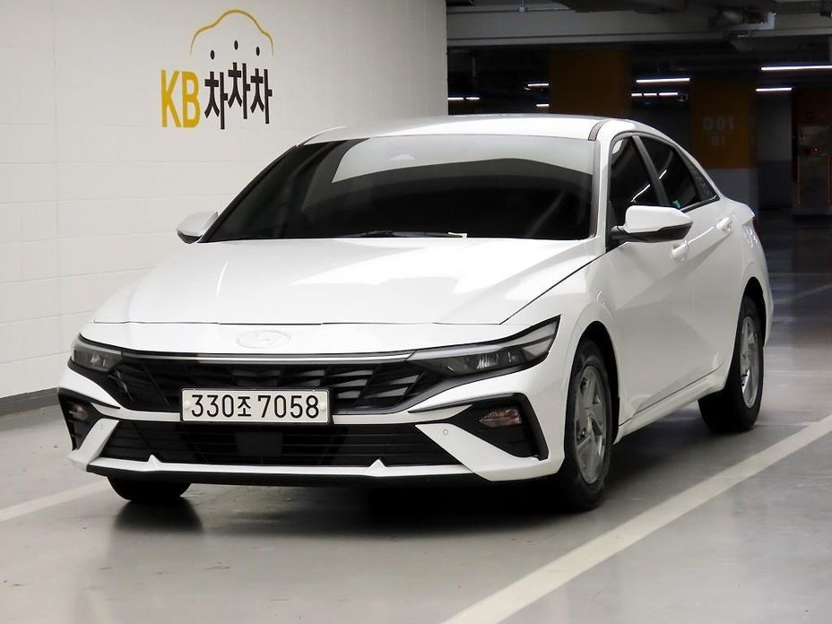 Hyundai AVANTE 2024