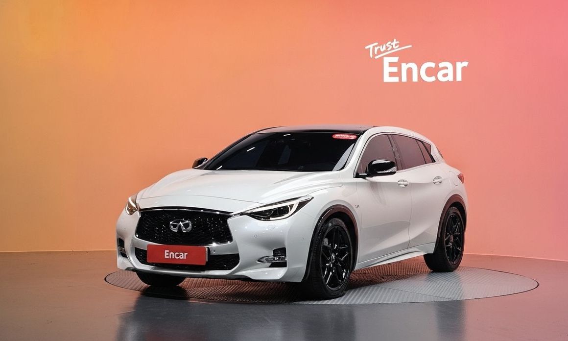 Infiniti Q30 2017
