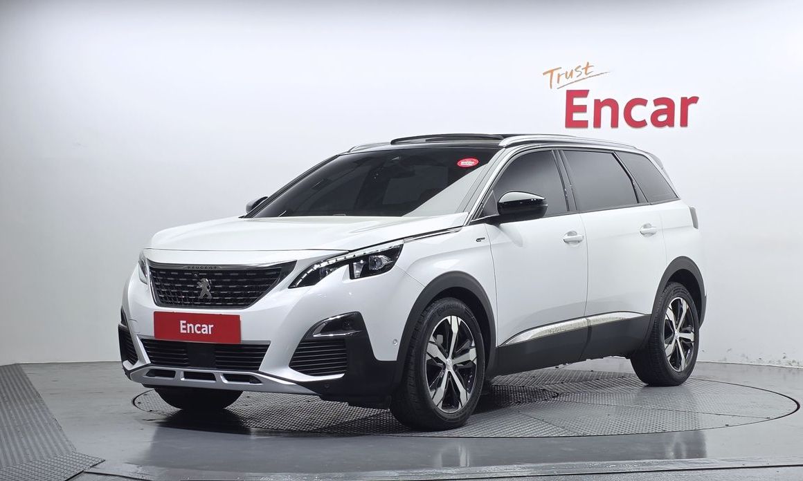 Peugeot 5008 2021