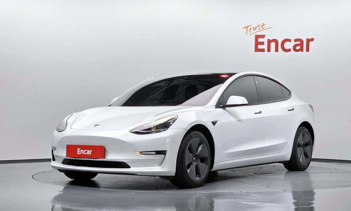 Tesla Model 3 2022