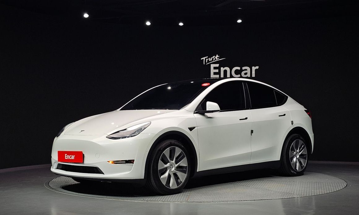 Tesla Model Y 2021