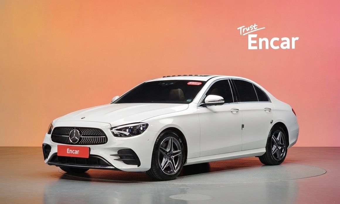 Mercedes-Benz E-Class 2023