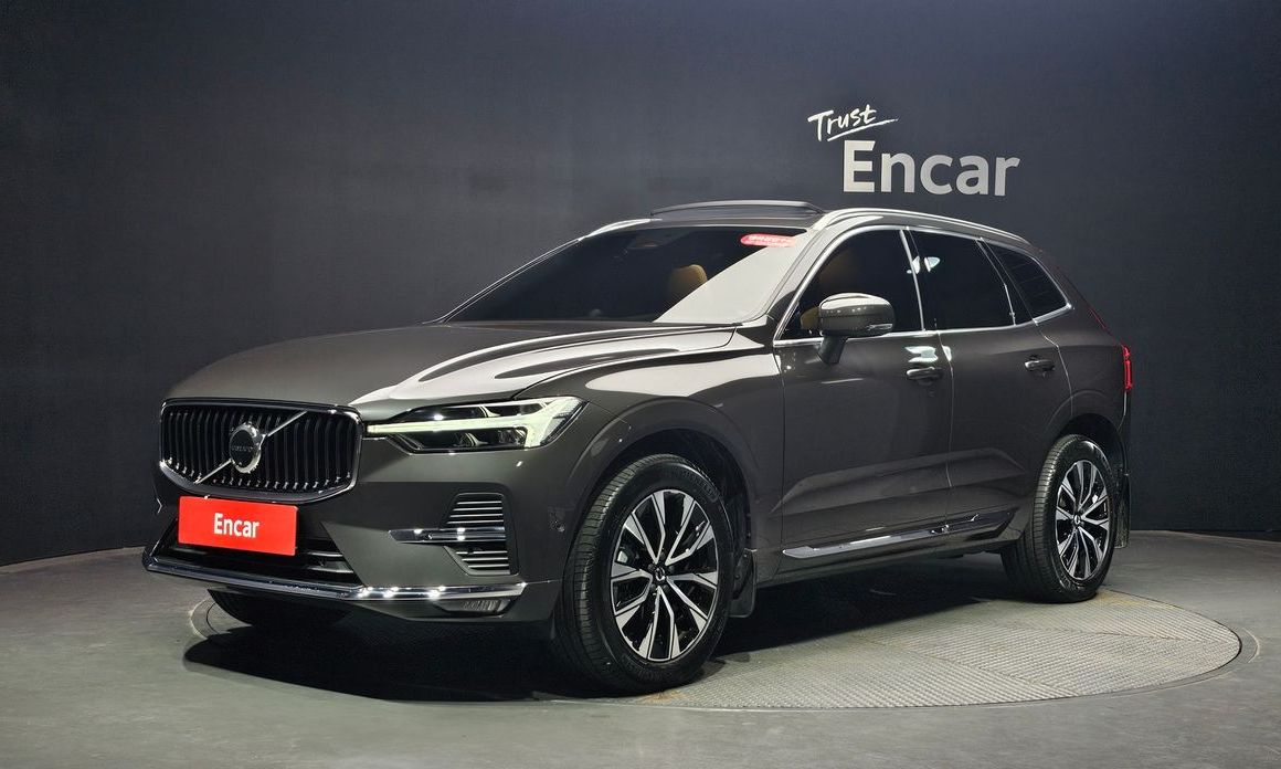 Volvo XC60 2025