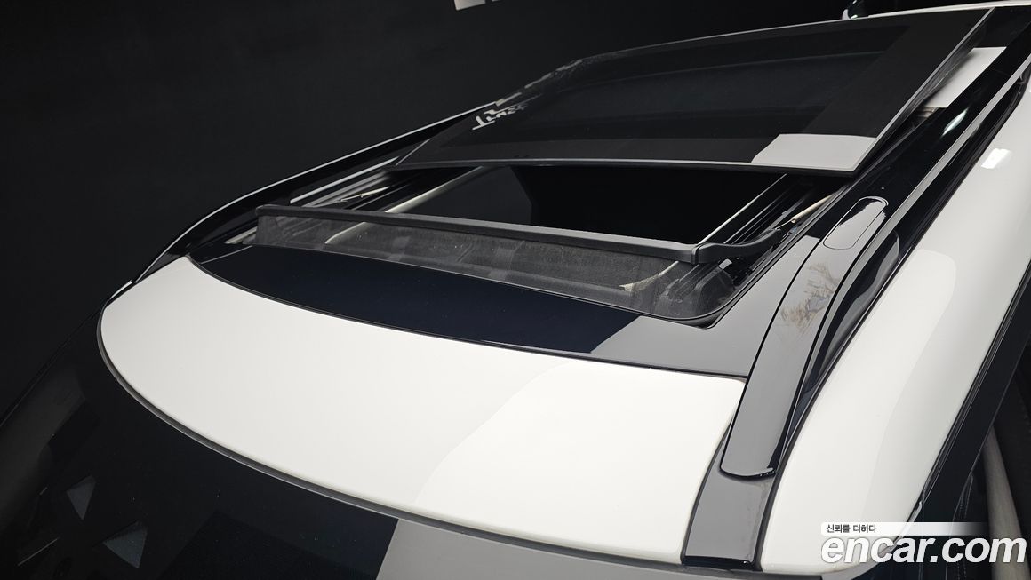 Land Rover Discovery 2023