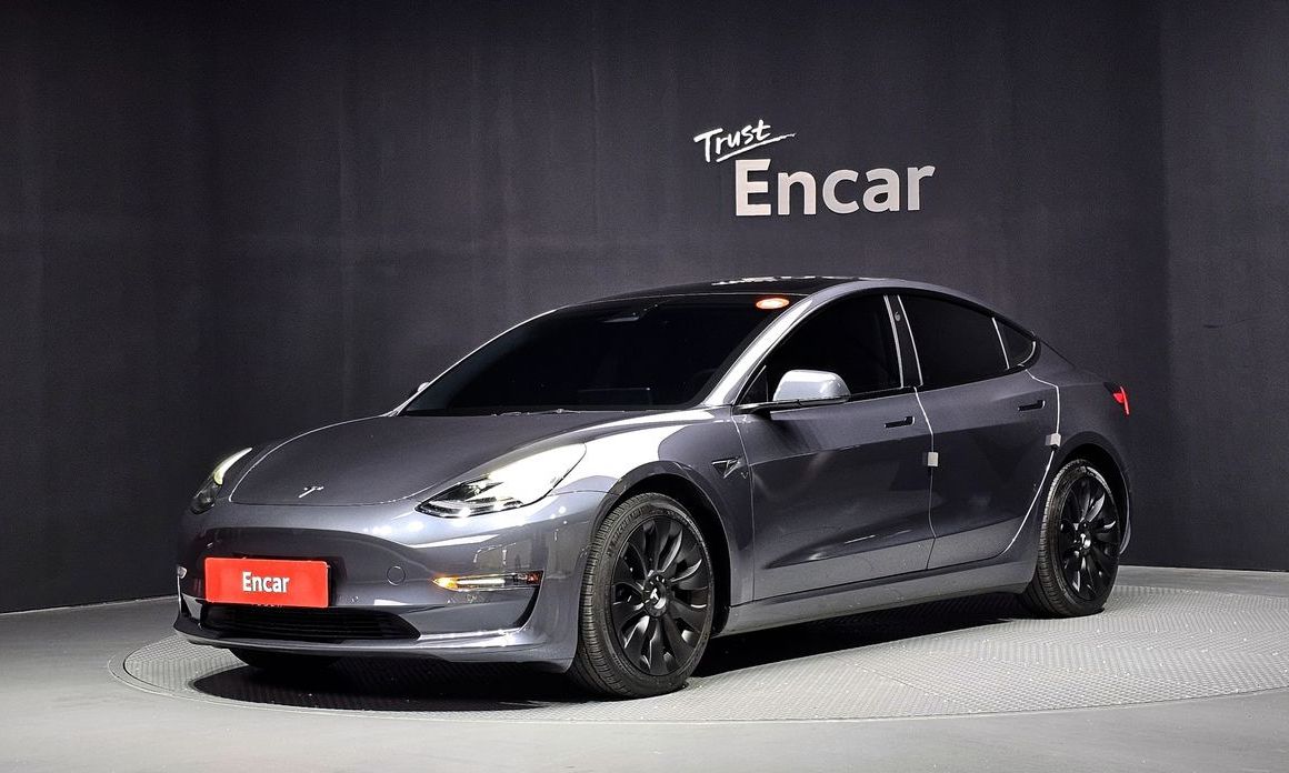 Tesla Model 3 2022