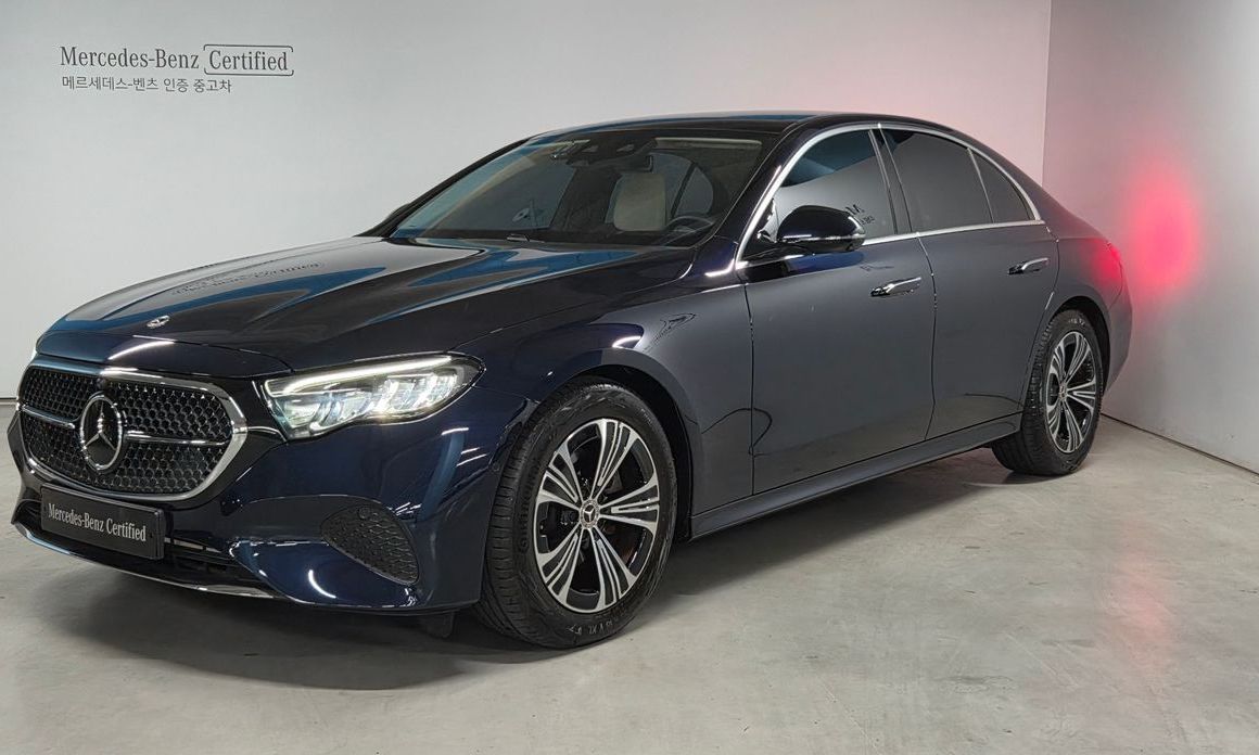 Mercedes-Benz E-Class 2025