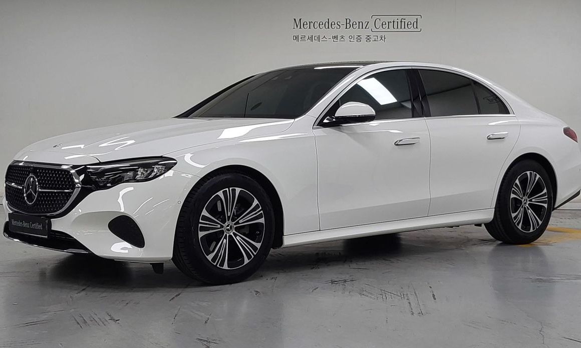 Mercedes-Benz E-Class 2025