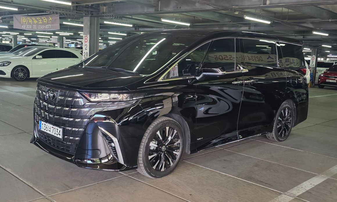 Toyota Alphard 2024