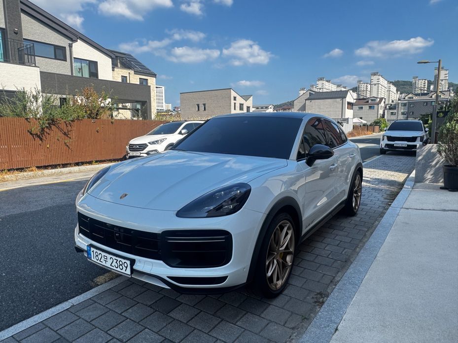 Porsche Cayenne 2022