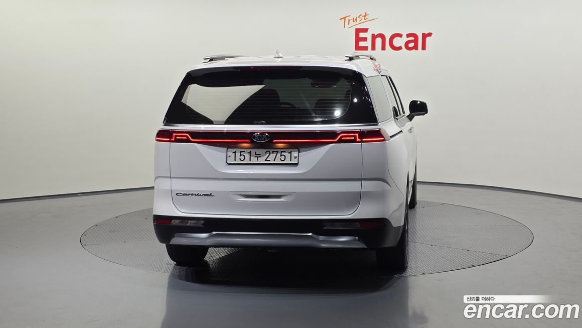 Kia Canival 2021