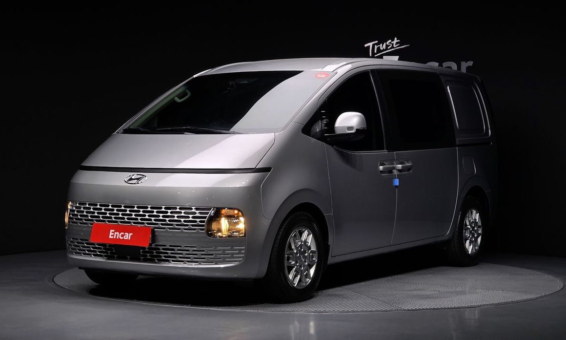 Hyundai Staria 2023