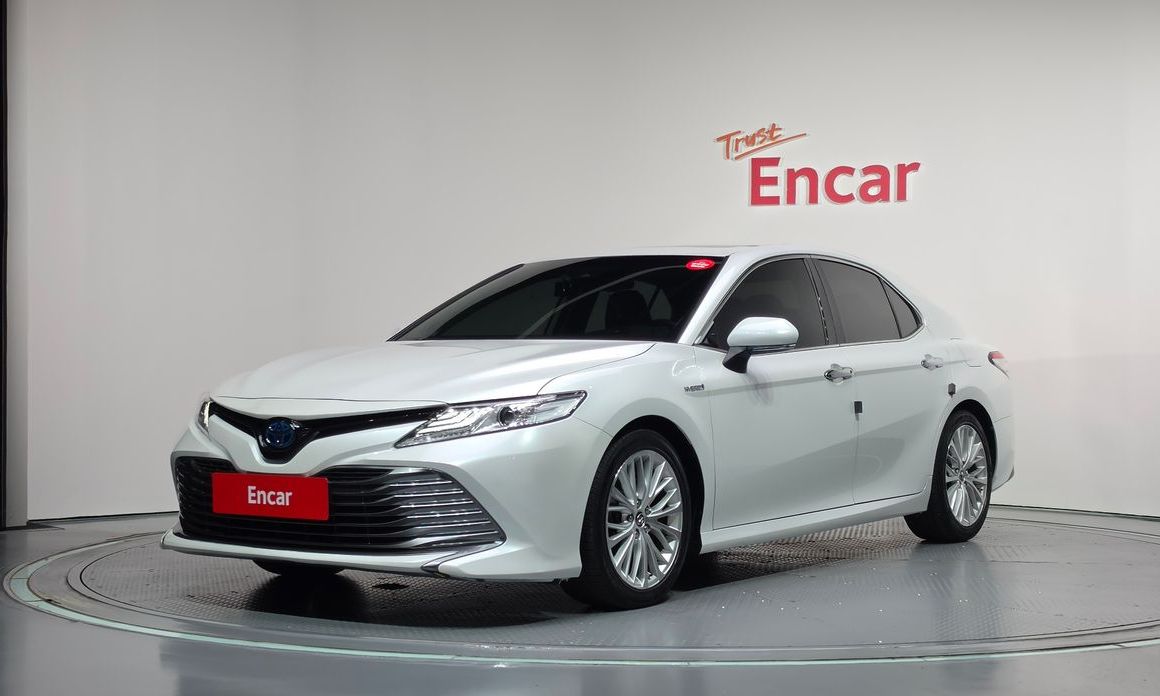 Toyota Camry 2019