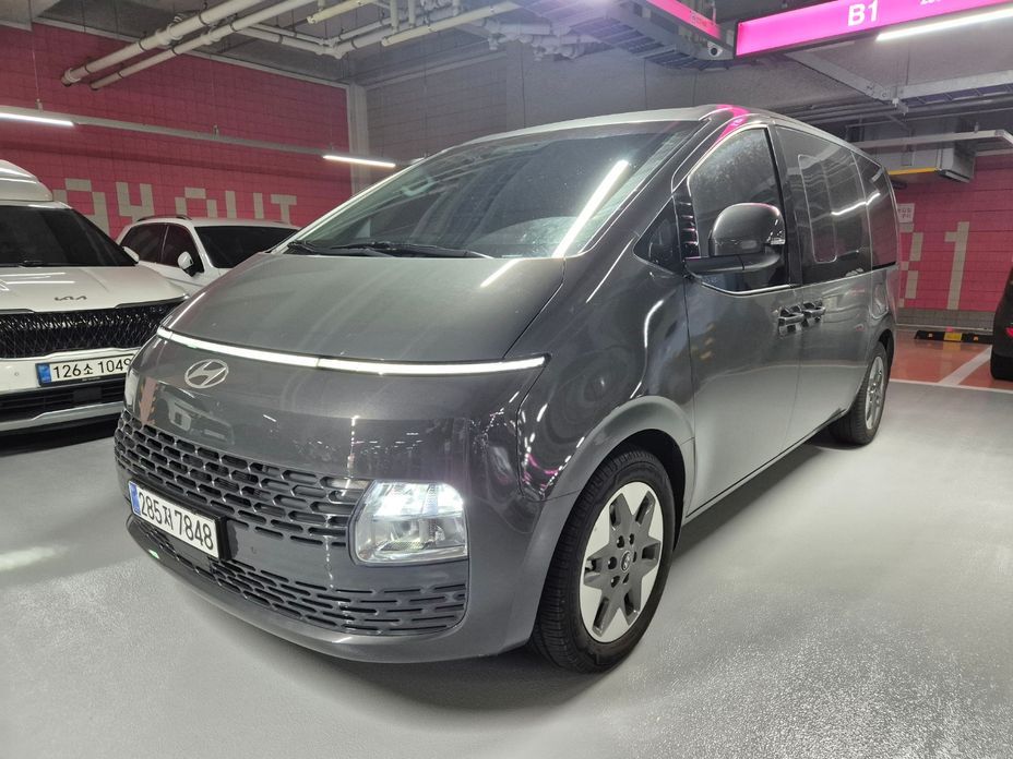 Hyundai Staria 2025