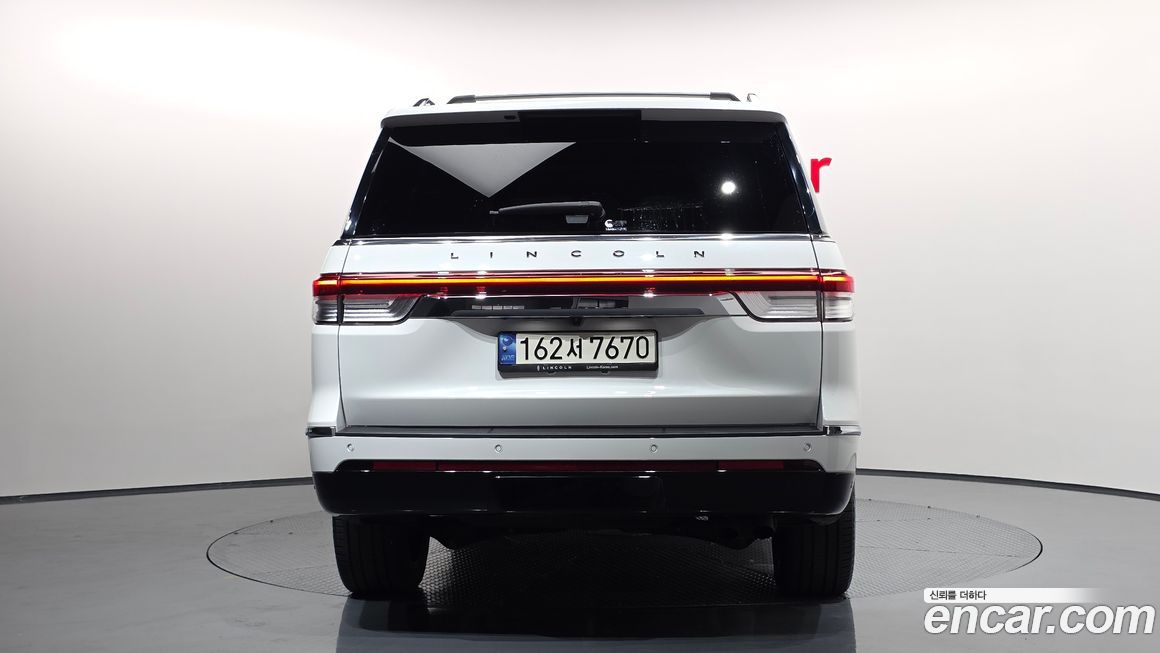 Lincoln Navigator 2023