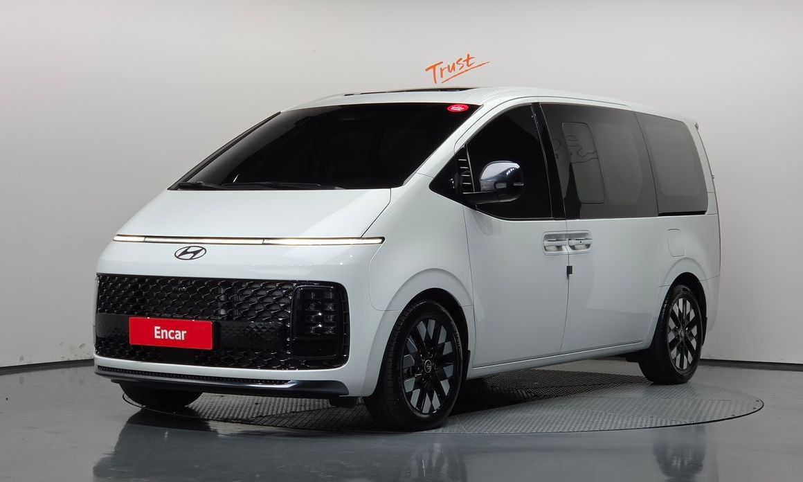 Hyundai Staria 2025