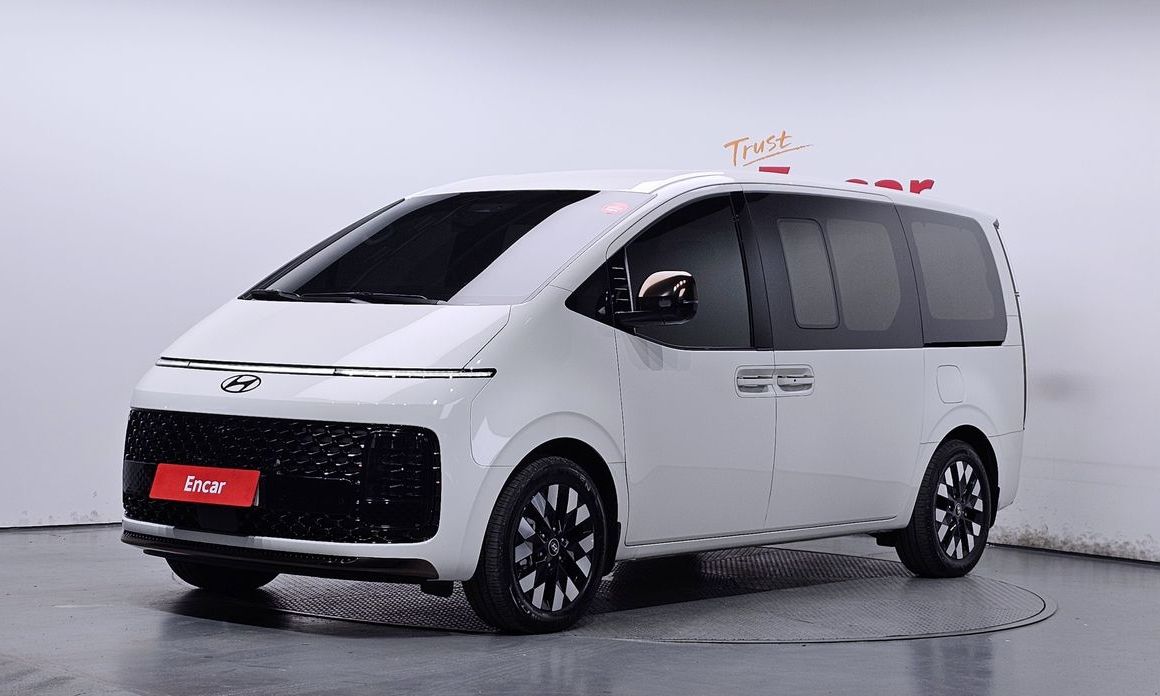 Hyundai Staria 2025