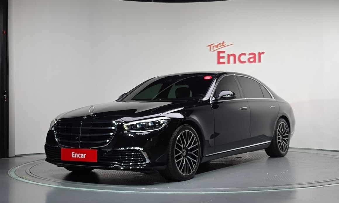 Mercedes-Benz S-Class 2025