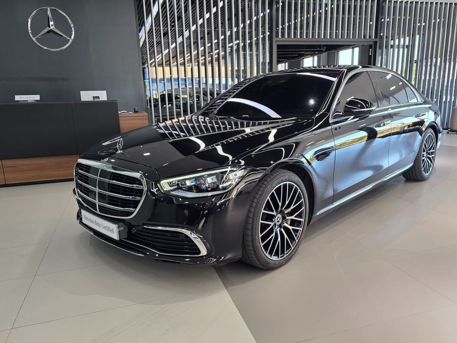 Mercedes-Benz S-Class 2025