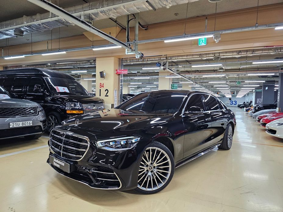 Mercedes-Benz S-Class 2024
