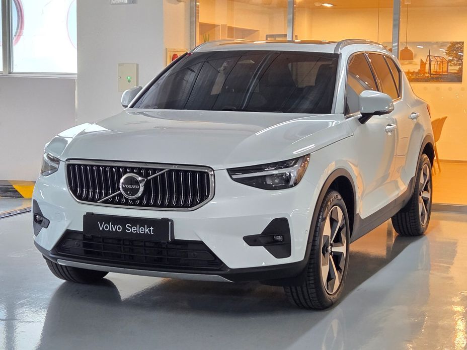 Volvo XC40 2026