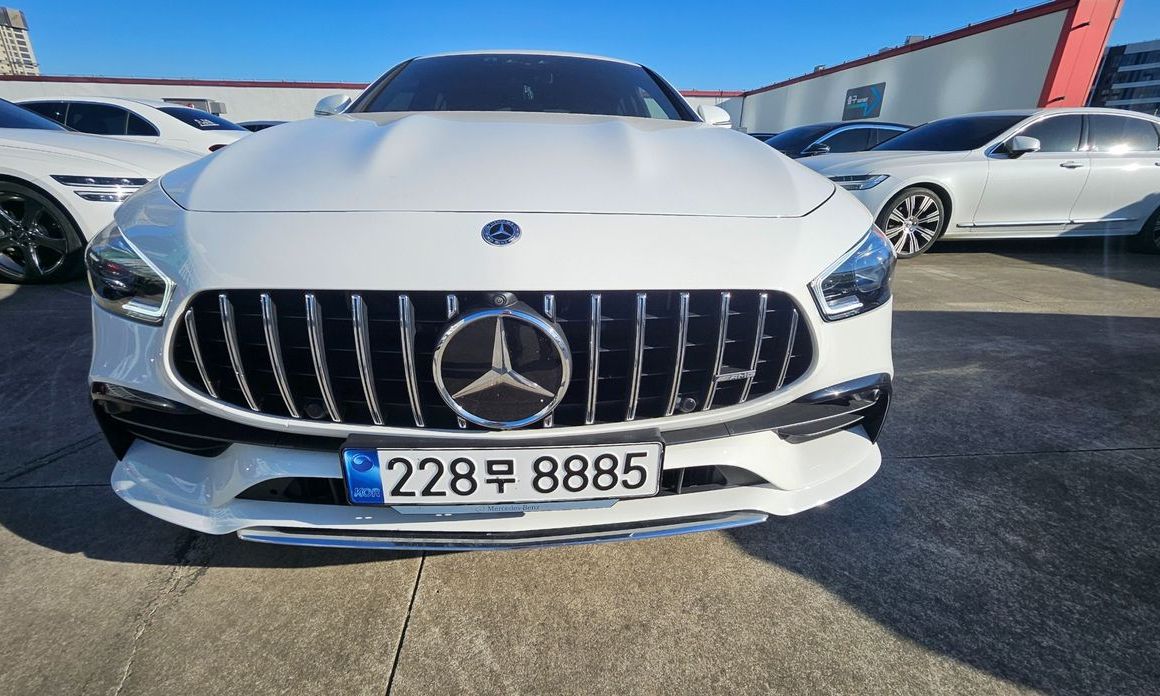 Mercedes-Benz AMG GT 2023