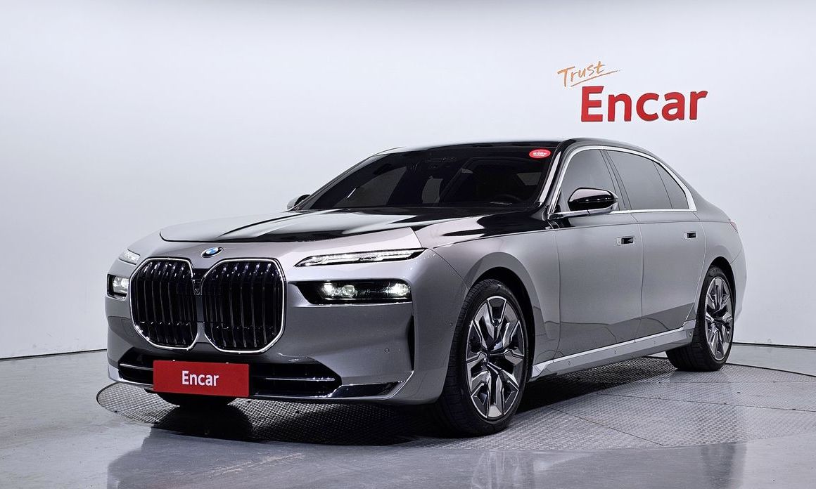 BMW 7-Series 2024