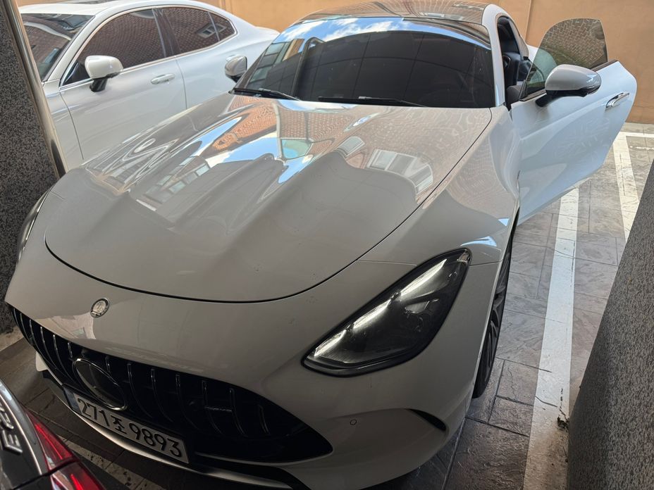 Mercedes-Benz AMG GT 2025