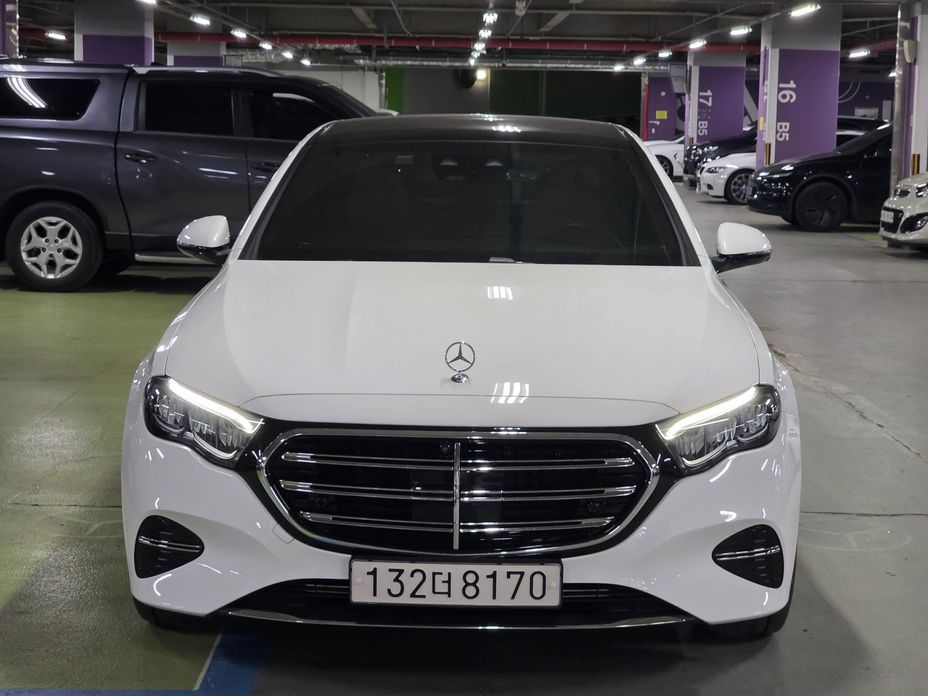Mercedes-Benz E-Class 2024