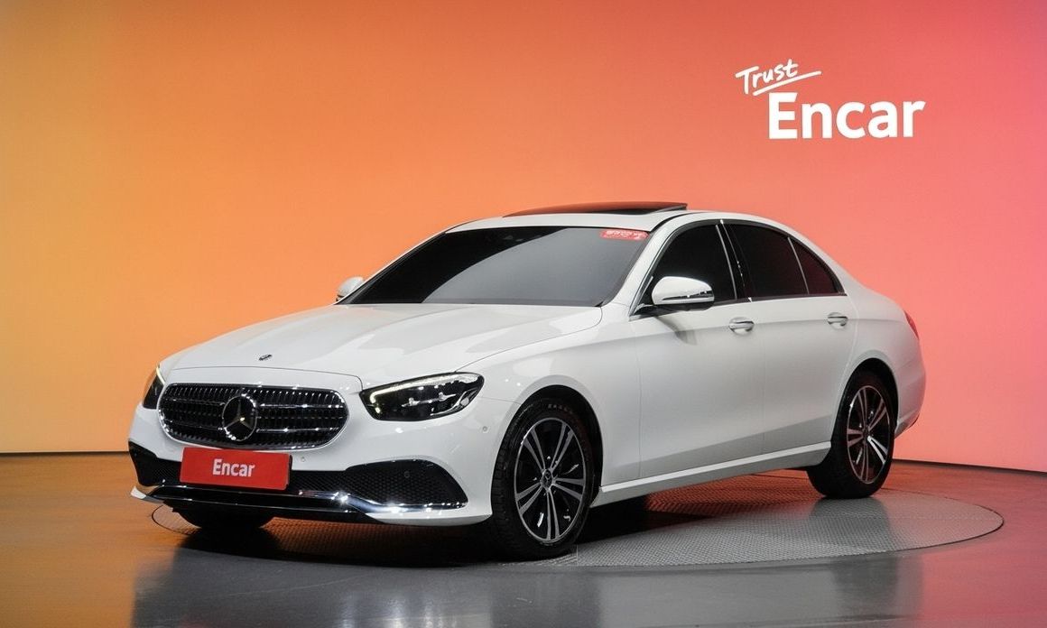 Mercedes-Benz E-Class 2022